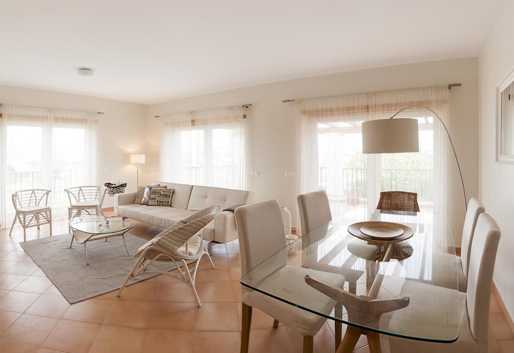 Apartamentos Villa T2 Vila Sagres Szoba fotó